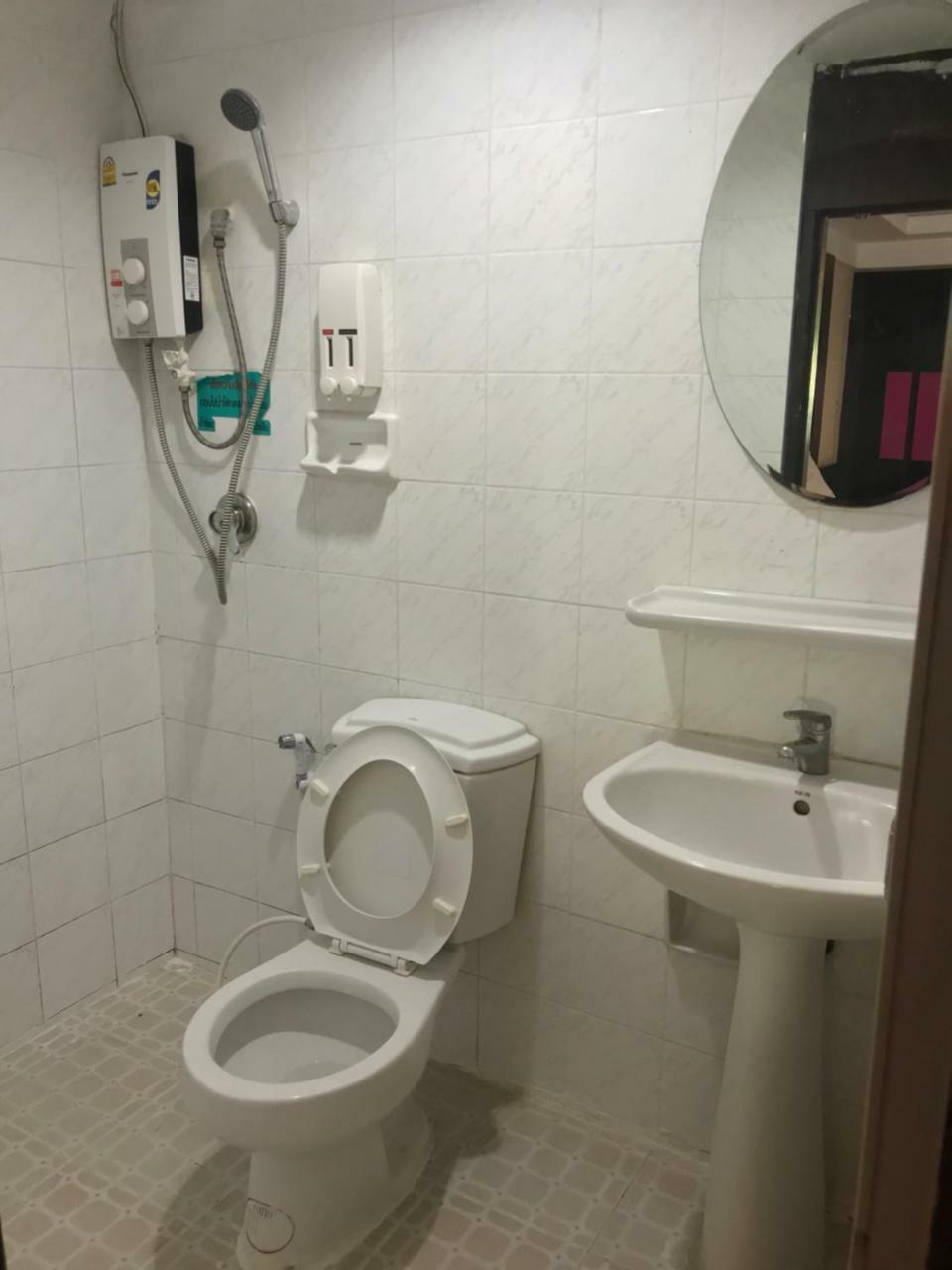 Khon Kaen Ruenrom Hotel Bagian luar foto